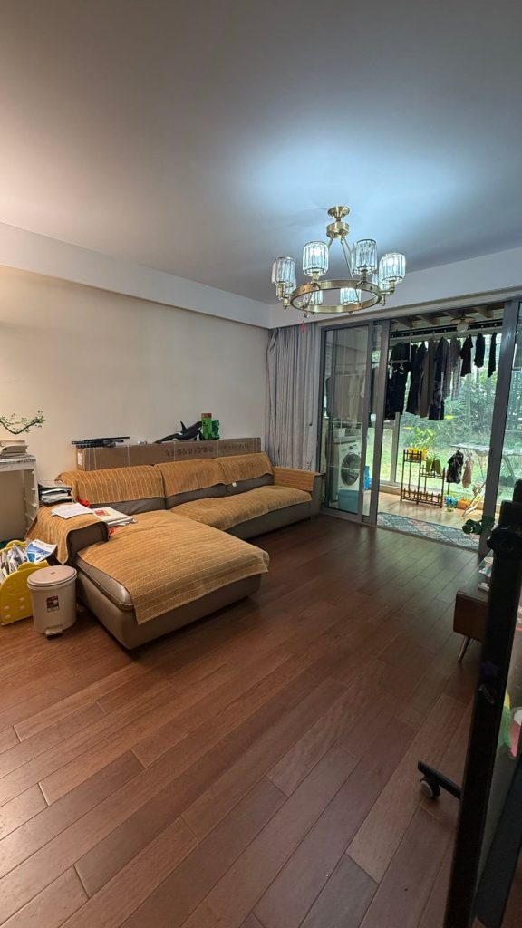 금수강남4기 3방 지하실 딸린 방 13500원에 임대합니다.